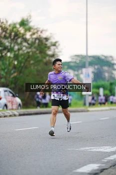 Runner Photo 2490419