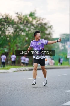 Runner Photo 2490432