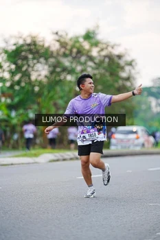 Runner Photo 2490438
