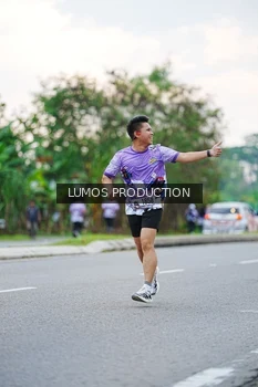 Runner Photo 2490449