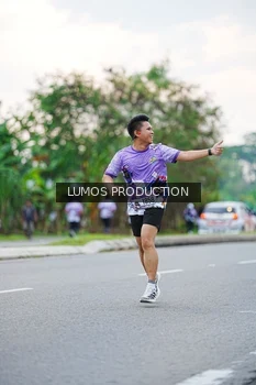 Runner Photo 2490454