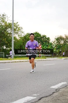 Runner Photo 2490486