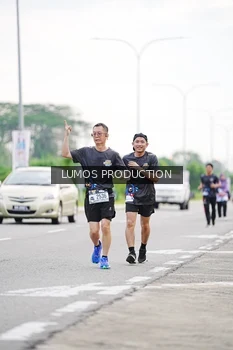 Runner Photo 2490824