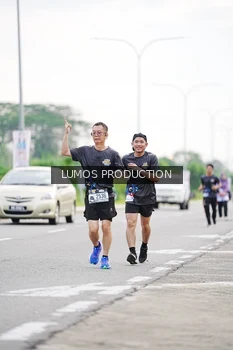 Runner Photo 2490830