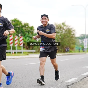 Runner Photo 2490966