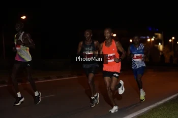 Runner Photo 2500668