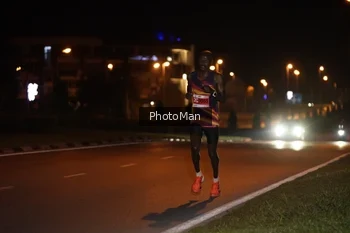 Runner Photo 2500674