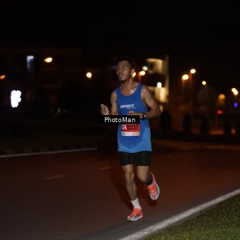 Runner Photo 2500811