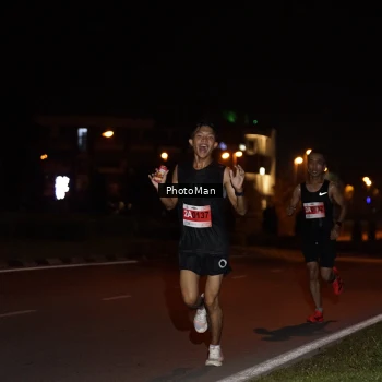 Runner Photo 2500946