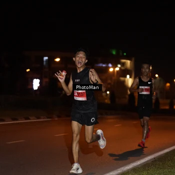 Runner Photo 2500947