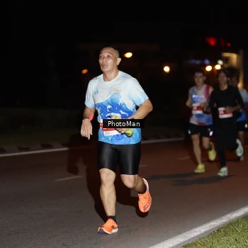 Runner Photo 2501068