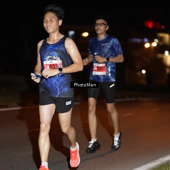 Runner Photo 2501097