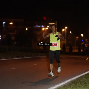 Runner Photo 2501262