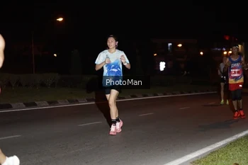Runner Photo 2501480