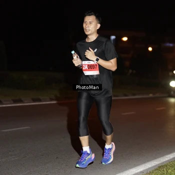 Runner Photo 2501688