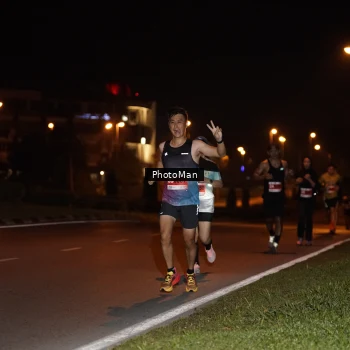 Runner Photo 2501721