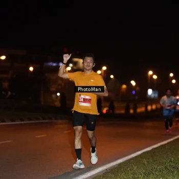 Runner Photo 2501870