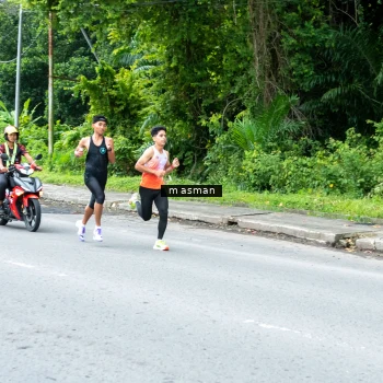 Runner Photo 2501960