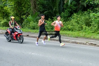 Runner Photo 2501967