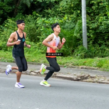Runner Photo 2501971