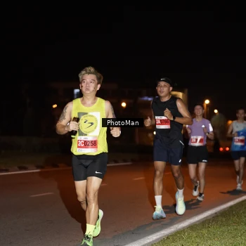 Runner Photo 2502072