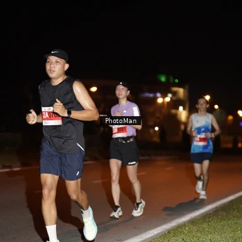 Runner Photo 2502076