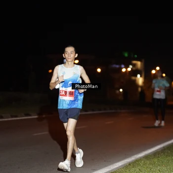 Runner Photo 2502084