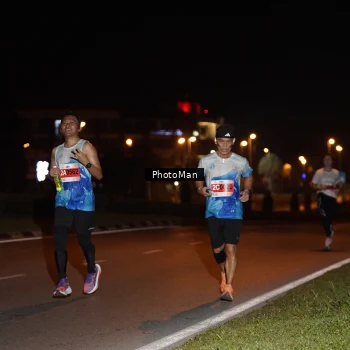 Runner Photo 2502094