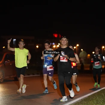 Runner Photo 2502210