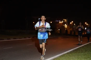 Runner Photo 2502688
