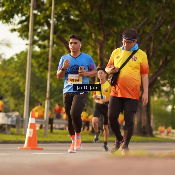 Runner Photo 2502717