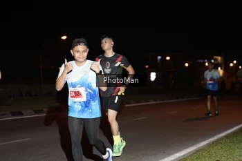 Runner Photo 2502763