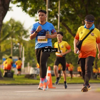 Runner Photo 2502778