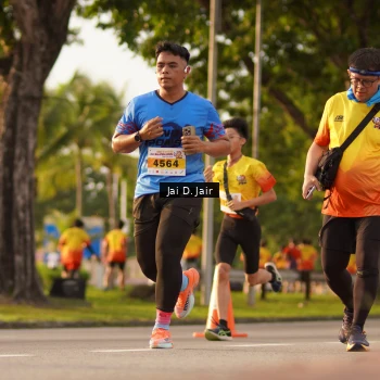 Runner Photo 2502814