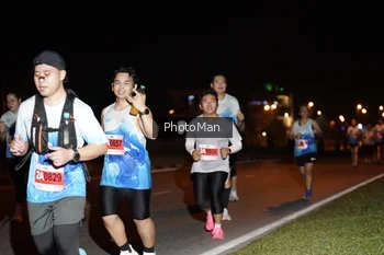 Runner Photo 2503414