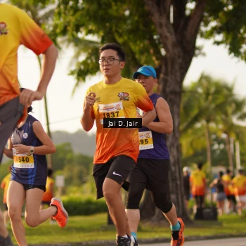 Runner Photo 2503459