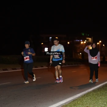 Runner Photo 2503663