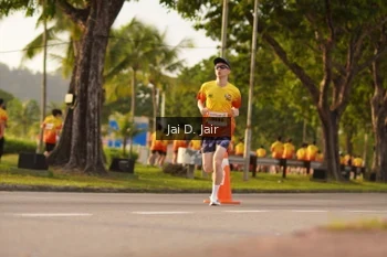 Runner Photo 2504192