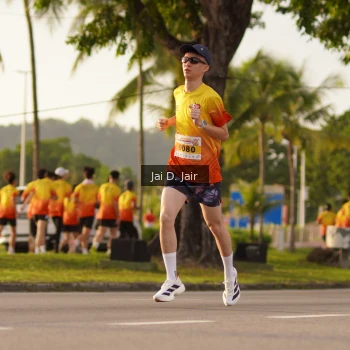 Runner Photo 2504240