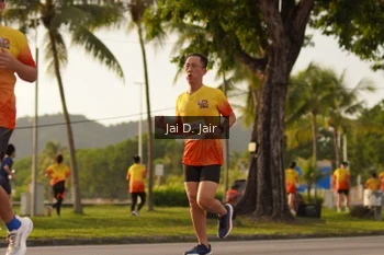 Runner Photo 2504557