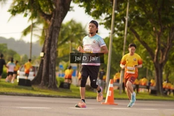 Runner Photo 2504903