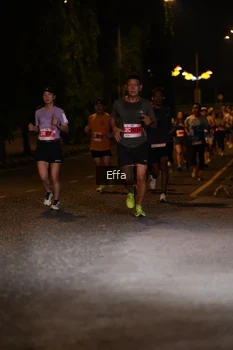Runner Photo 2504953