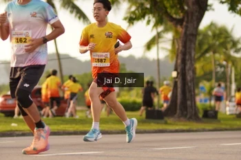 Runner Photo 2504982