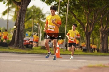 Runner Photo 2505012