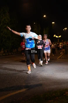 Runner Photo 2505015