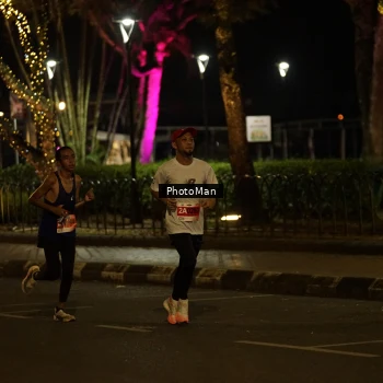 Runner Photo 2505272