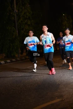 Runner Photo 2505795