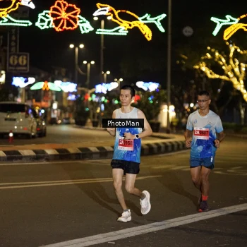 Runner Photo 2505979