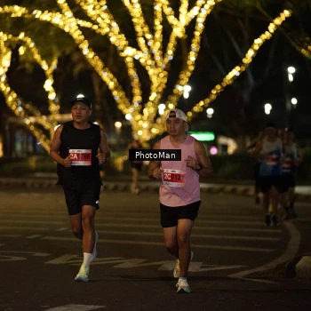 Runner Photo 2506283