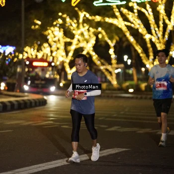 Runner Photo 2506464